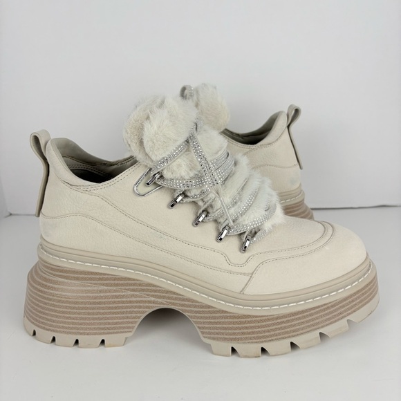 Michael Kors Shiloh Faux Fur Nubuck Platform Boots Size 8.5M (With Box) - Picture 2 of 16